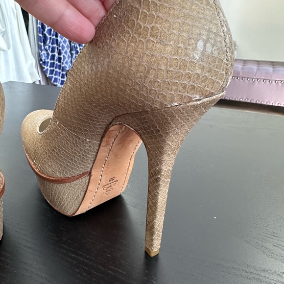 Size 38 - Picture 5 of 10